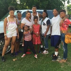 Meet your Posher, Ivory